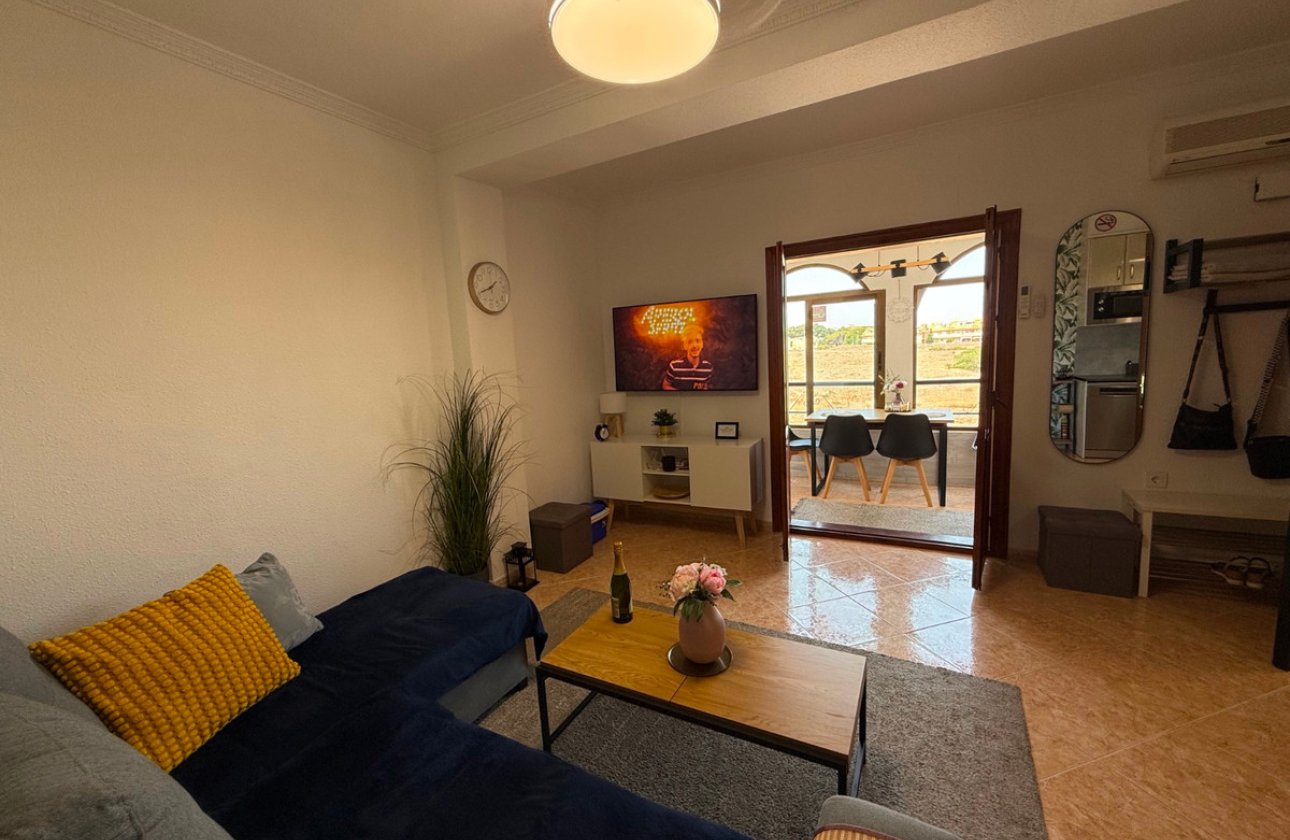 Használt ingatlanok - Apartman / lakás -
Torrevieja - La Mata