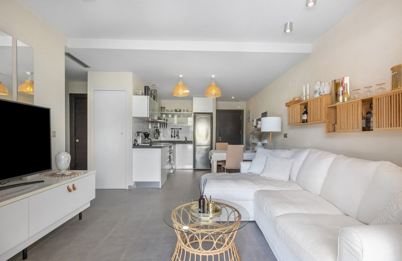 Használt ingatlanok - Apartman / lakás -
Torrevieja - La Mata