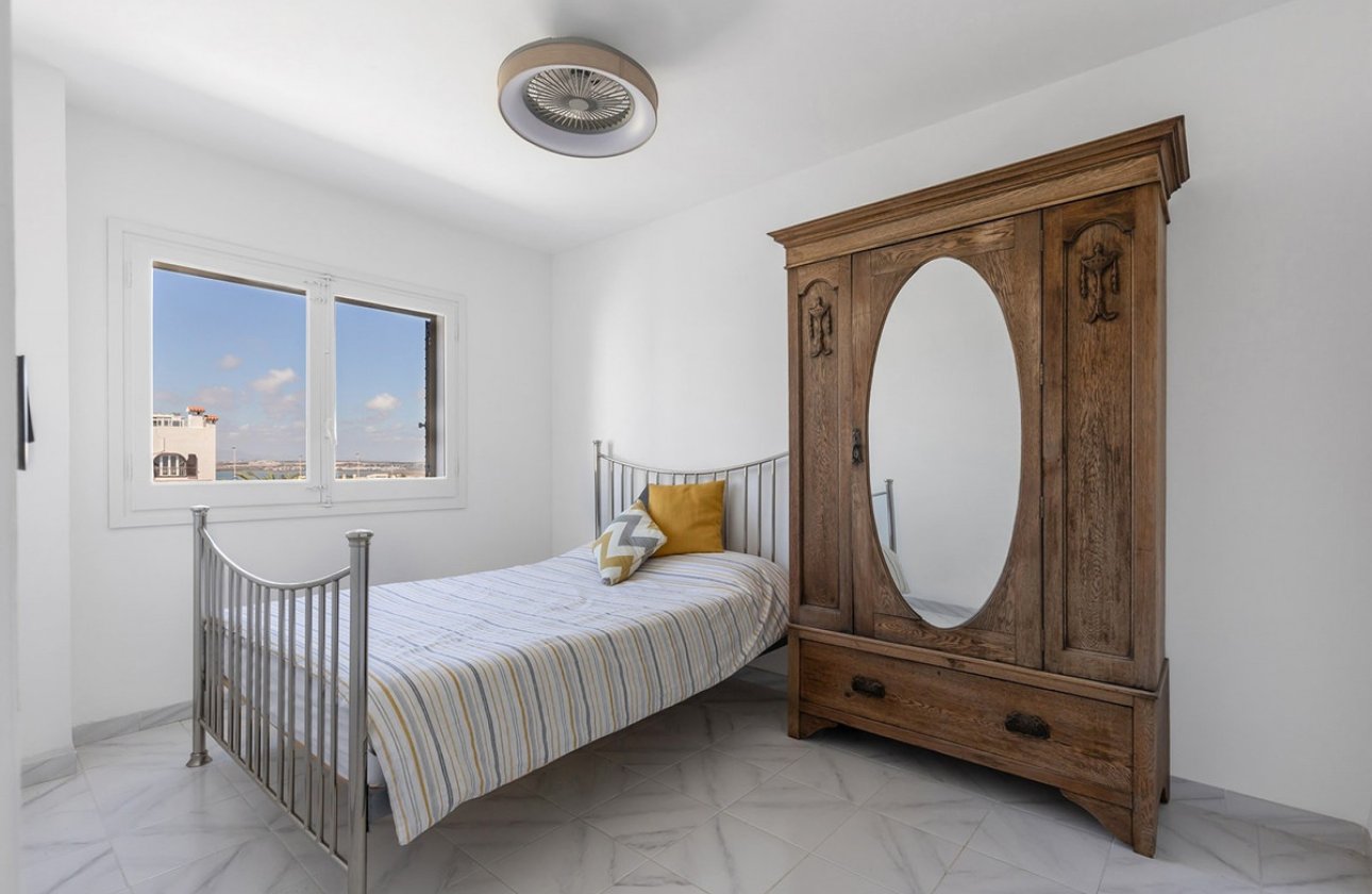 Használt ingatlanok - Apartman / lakás -
Torrevieja - La Mata