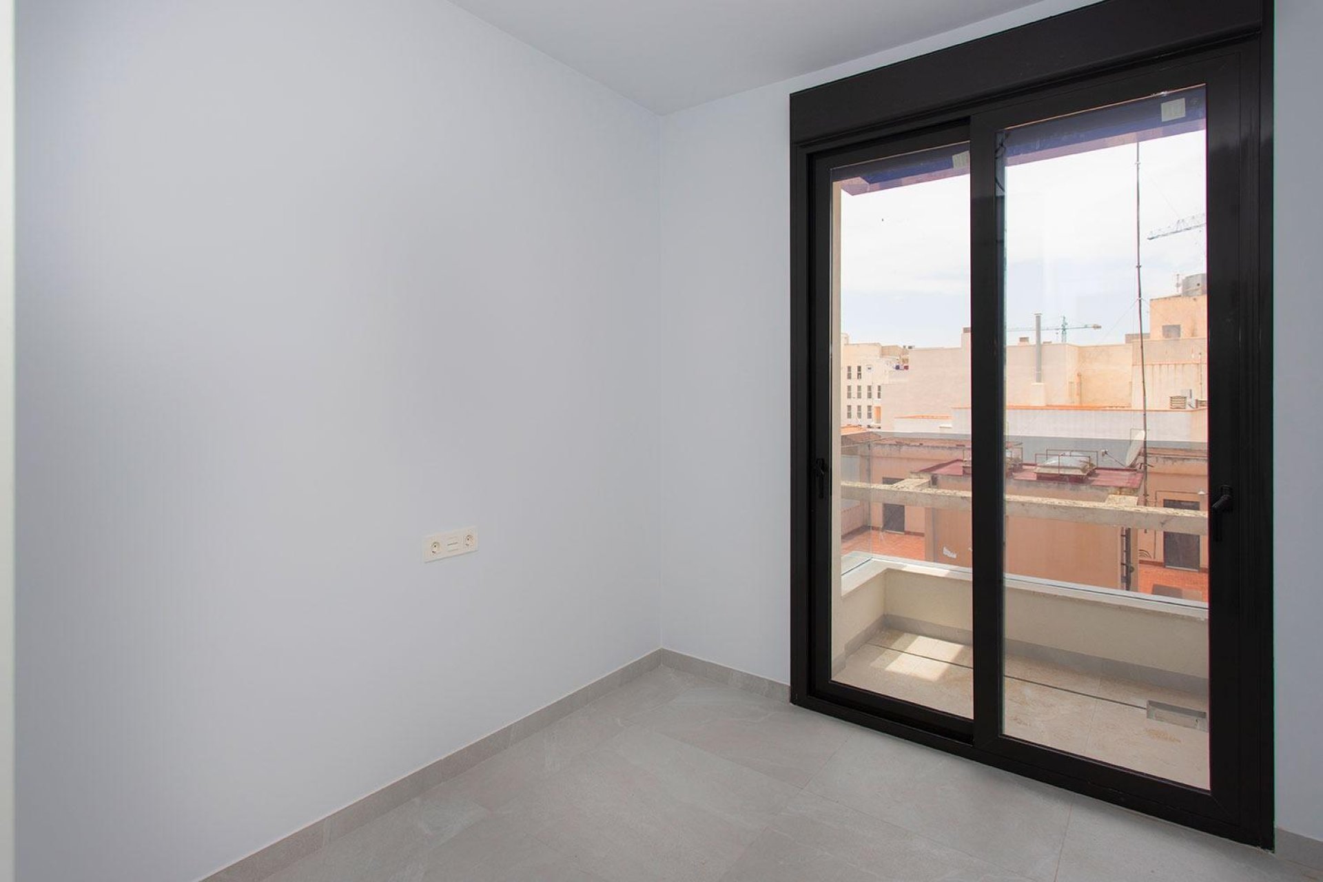 Használt ingatlanok - Apartman / lakás -
Torrevieja - Paseo maritimo