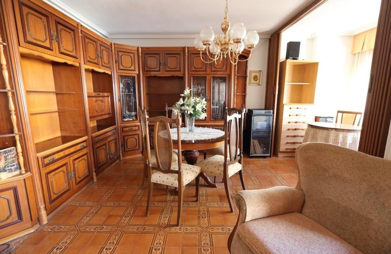 Használt ingatlanok - Apartman / lakás -
Torrevieja - Playa del Cura