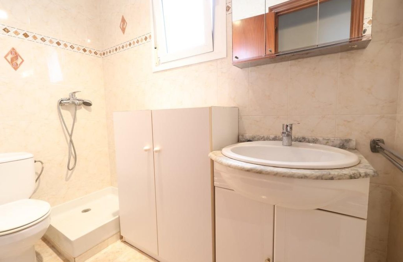 Használt ingatlanok - Apartman / lakás -
Torrevieja - Playa del Cura