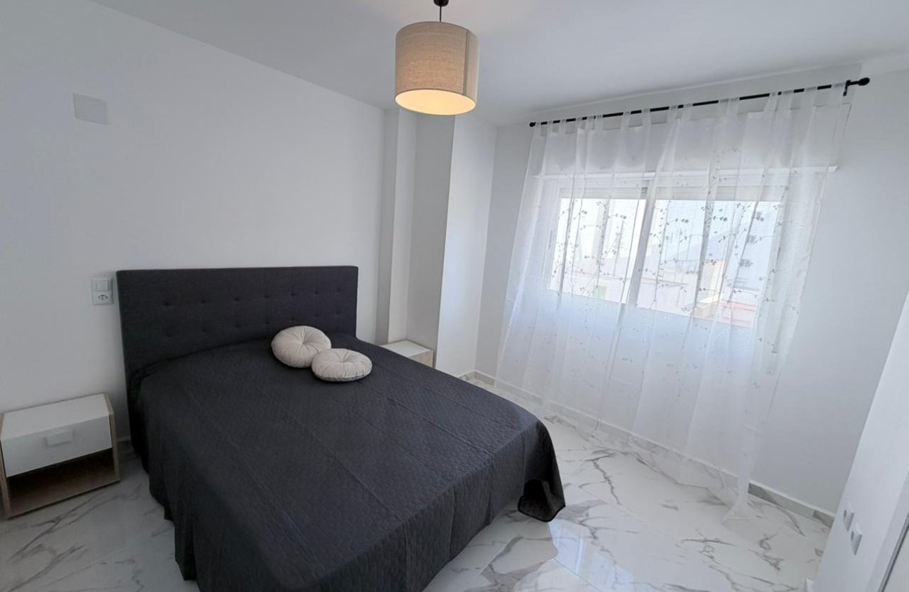 Használt ingatlanok - Apartman / lakás -
Torrevieja - Playa del Cura