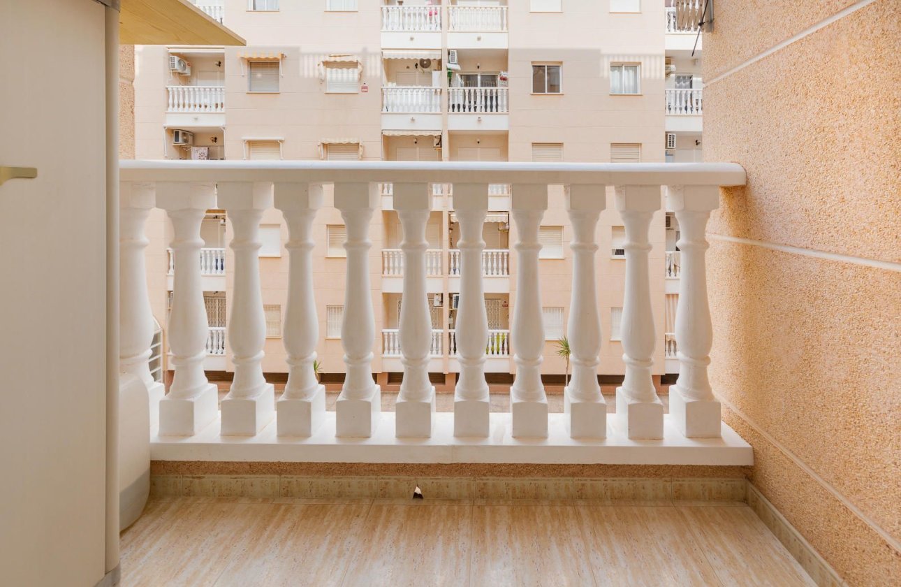 Használt ingatlanok - Apartman / lakás -
Torrevieja - Playa del Cura