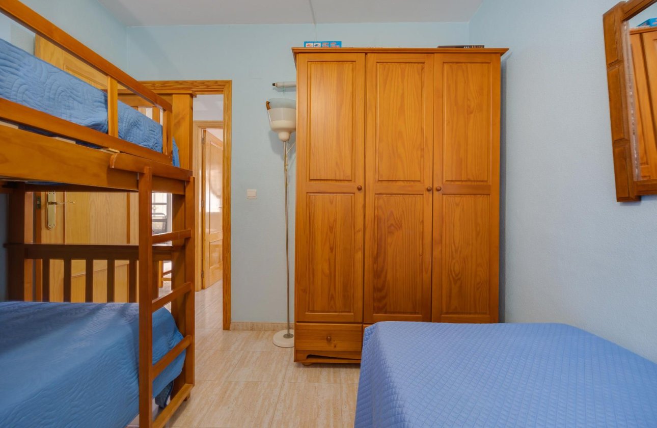 Használt ingatlanok - Apartman / lakás -
Torrevieja - Playa del Cura