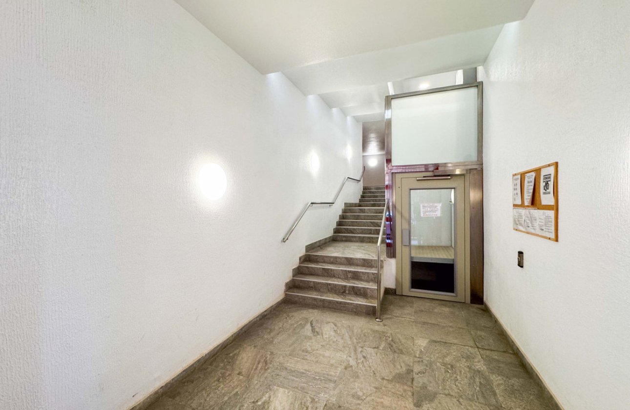 Használt ingatlanok - Apartman / lakás -
Torrevieja - Playa del Cura