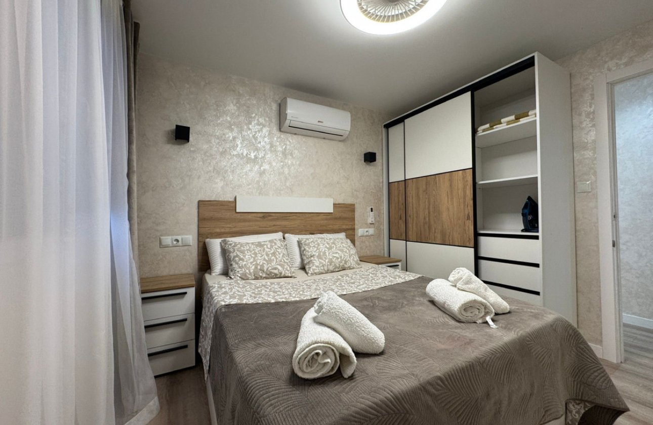 Használt ingatlanok - Apartman / lakás -
Torrevieja - Playa del Cura