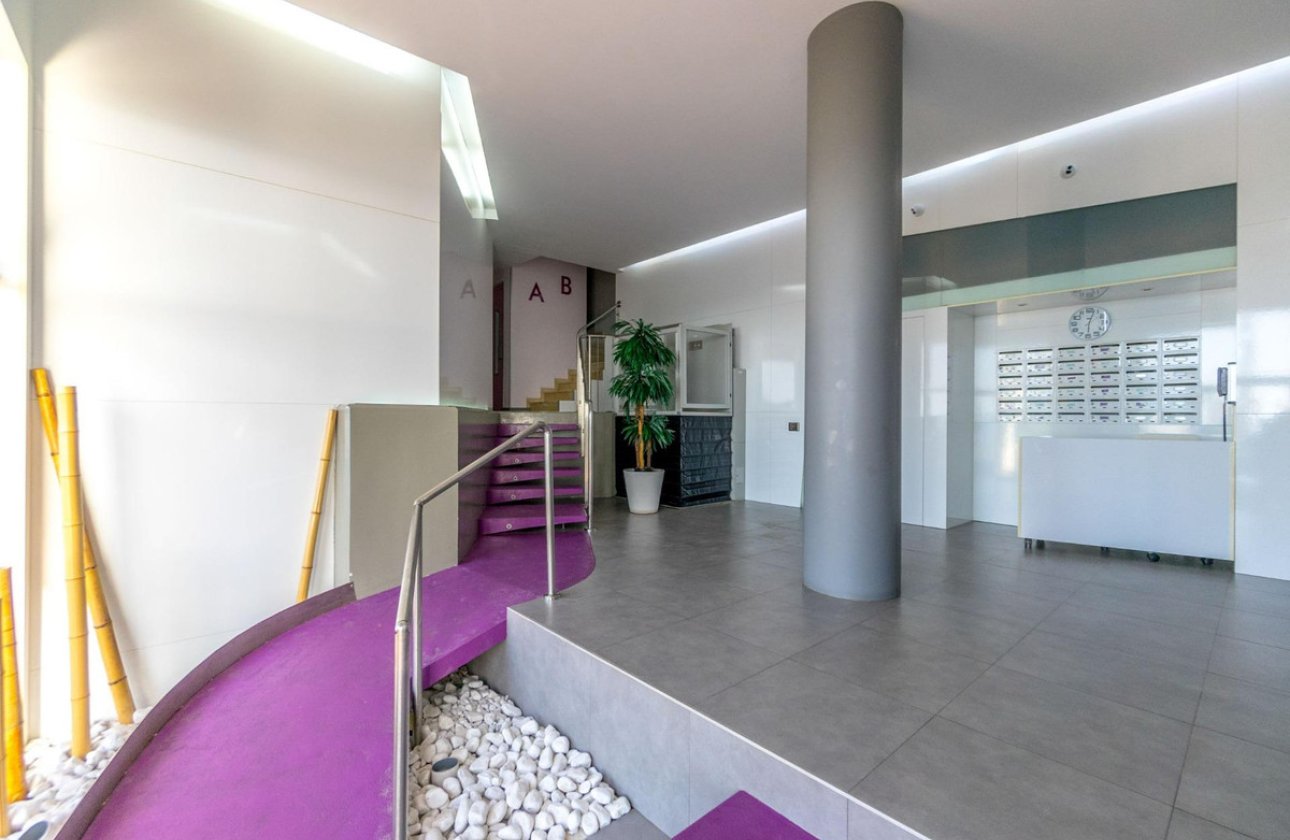 Használt ingatlanok - Apartman / lakás -
Torrevieja - Playa del Cura