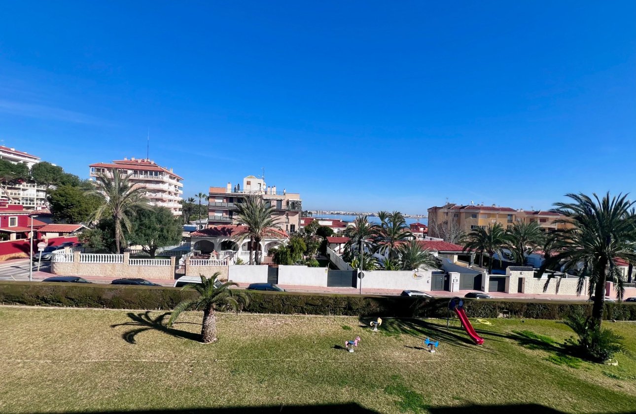 Használt ingatlanok - Apartman / lakás -
Torrevieja - Punta Prima