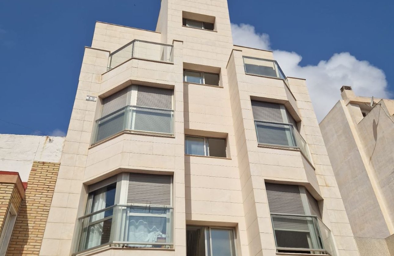 Használt ingatlanok - Apartman / lakás -
Torrevieja - Torrevieja Centro