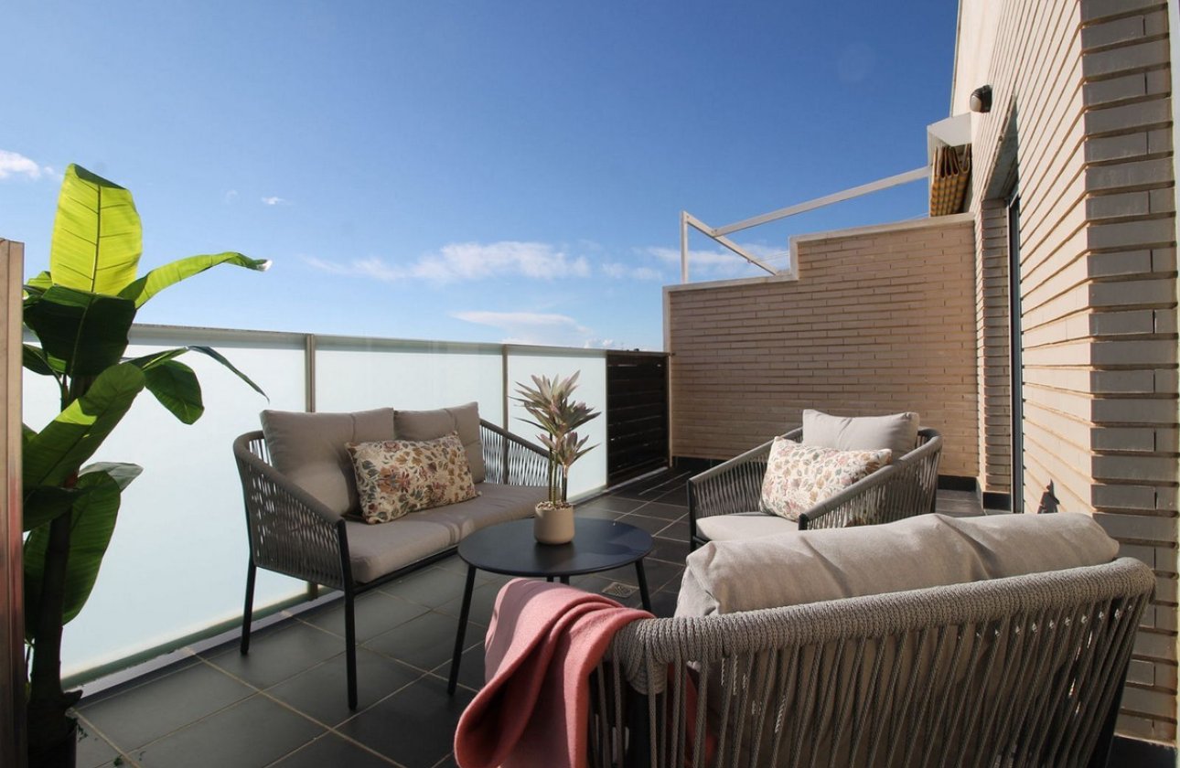 Használt ingatlanok - Apartman / lakás -
Torrevieja - Torrevieja Centro