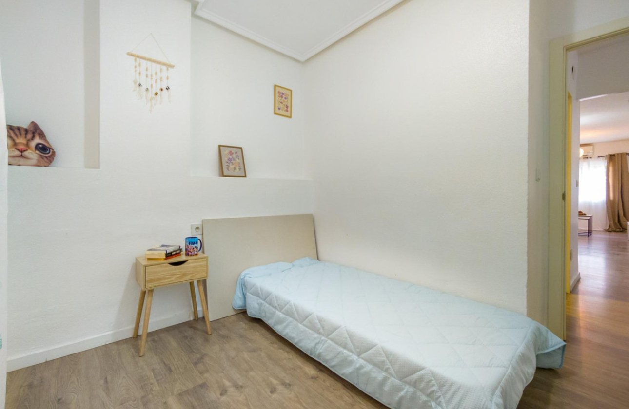 Használt ingatlanok - Apartman / lakás -
Torrevieja - Torrevieja Centro