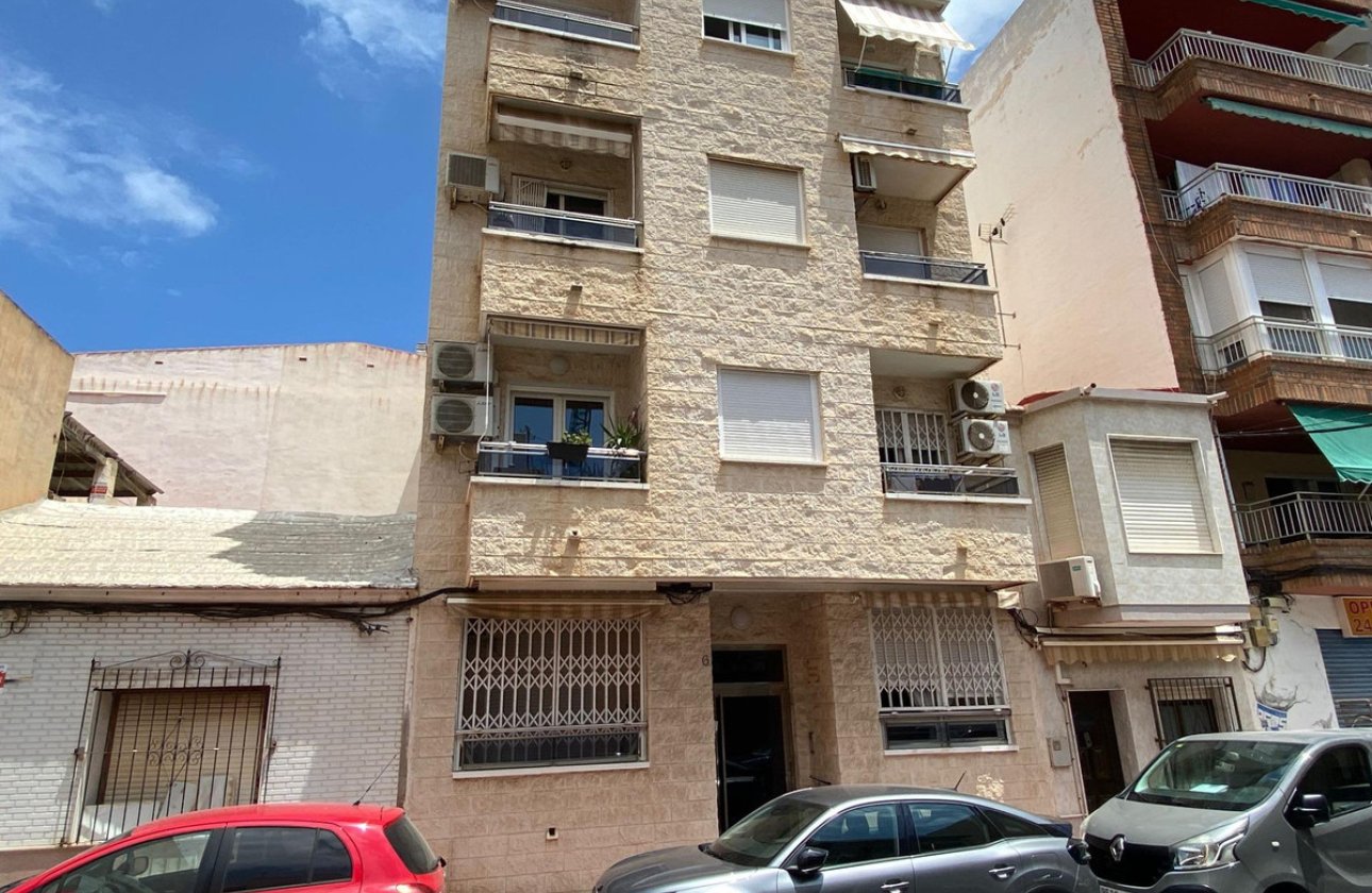 Használt ingatlanok - Apartman / lakás -
Torrevieja - Torrevieja Centro