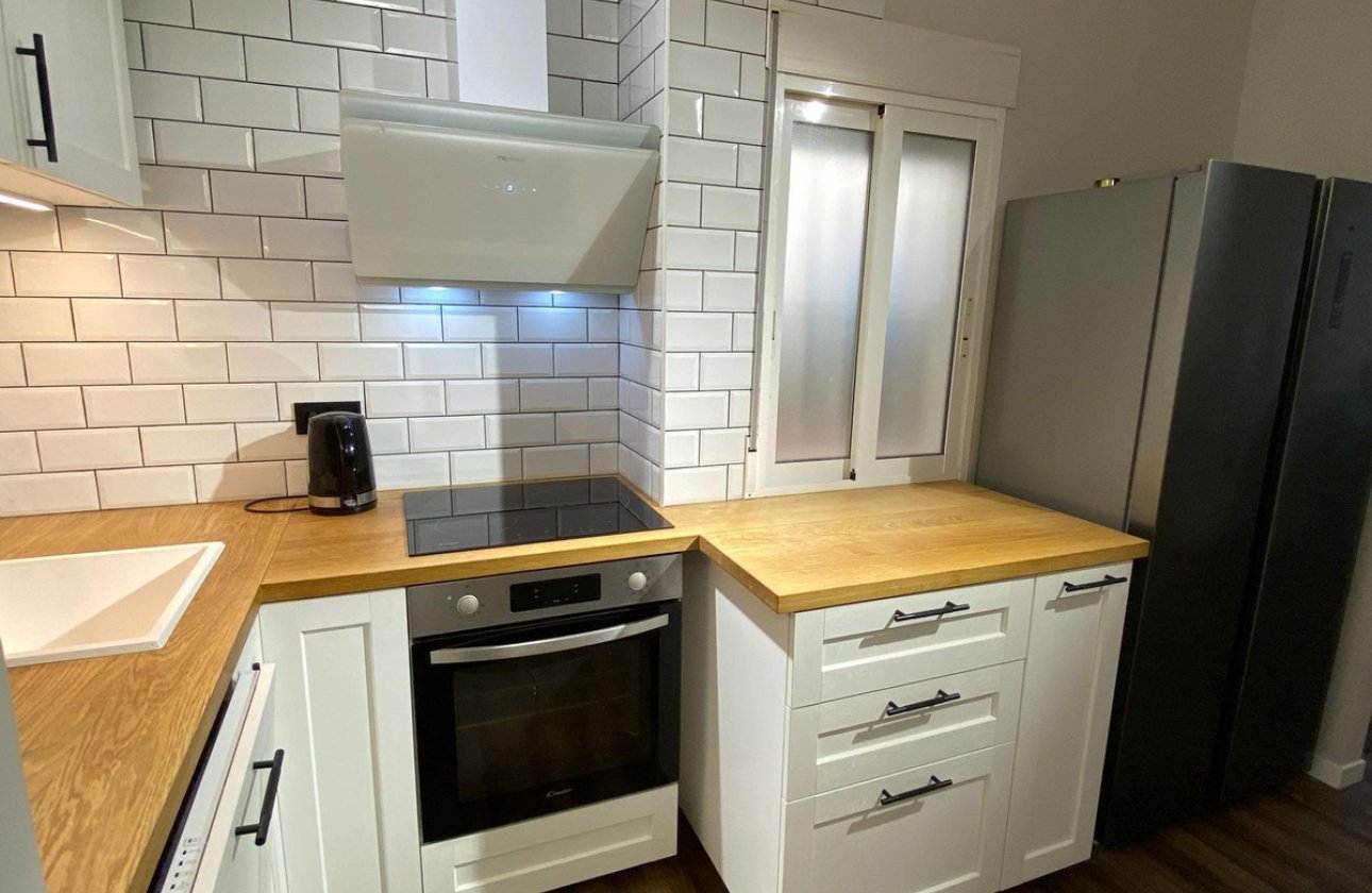 Használt ingatlanok - Apartman / lakás -
Torrevieja - Torrevieja Centro