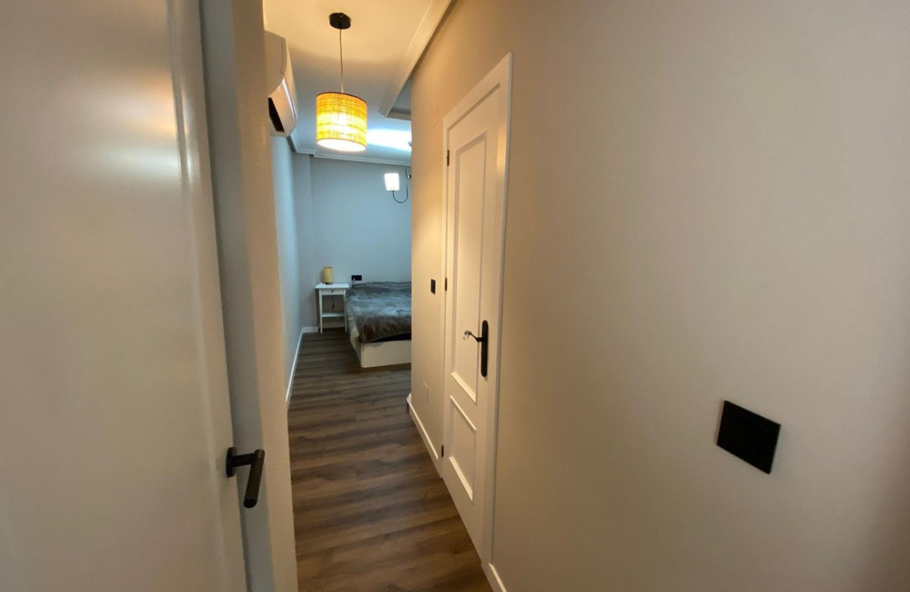 Használt ingatlanok - Apartman / lakás -
Torrevieja - Torrevieja Centro