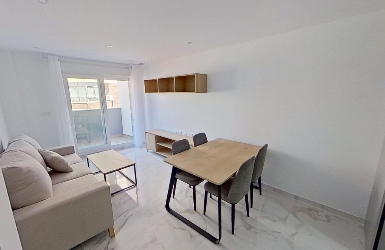 Használt ingatlanok - Apartman / lakás -
Torrevieja - Torrevieja Centro