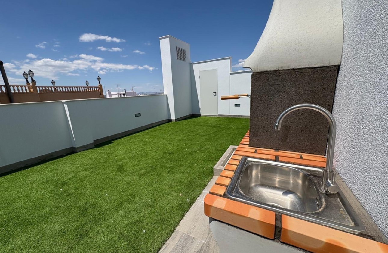 Használt ingatlanok - Apartman / lakás -
Torrevieja - Torrevieja Centro