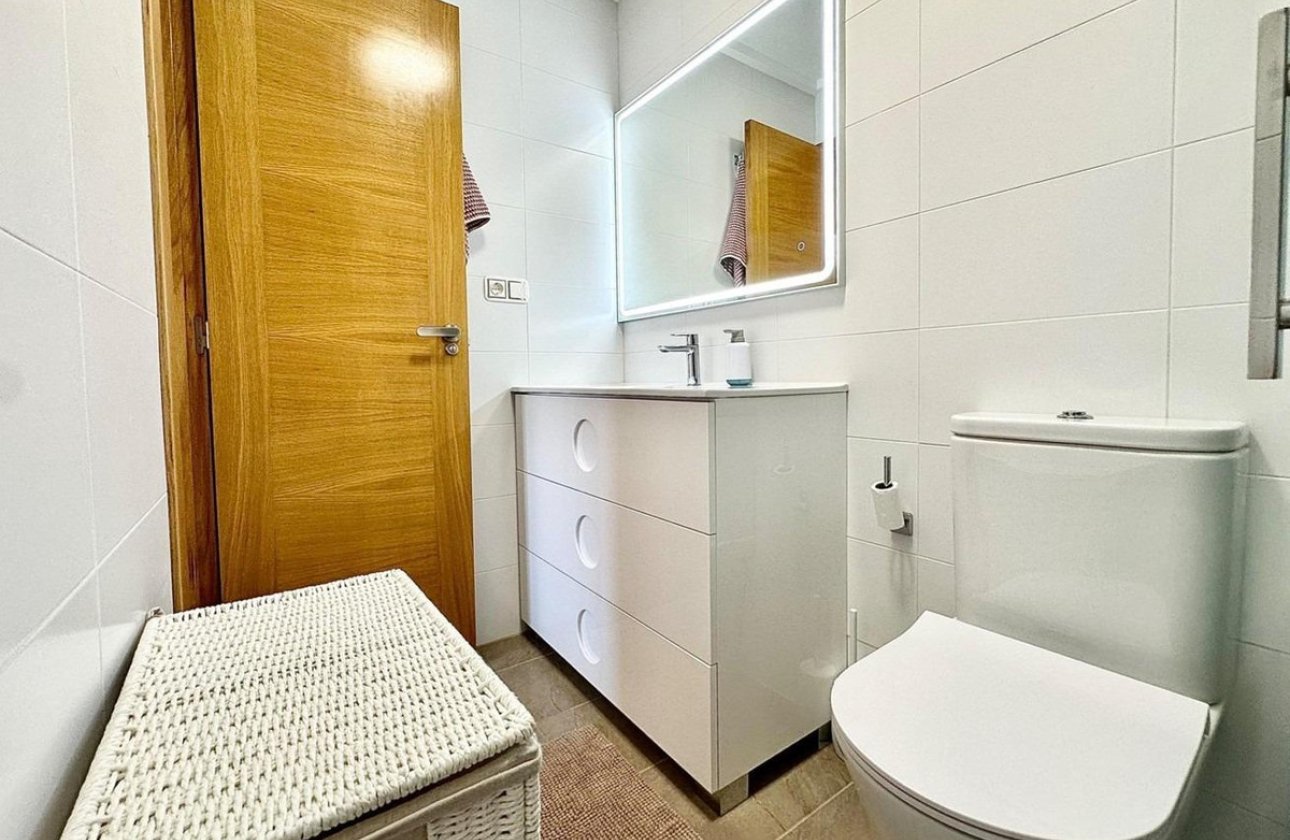 Használt ingatlanok - Apartman / lakás -
Torrevieja - Torrevieja Centro