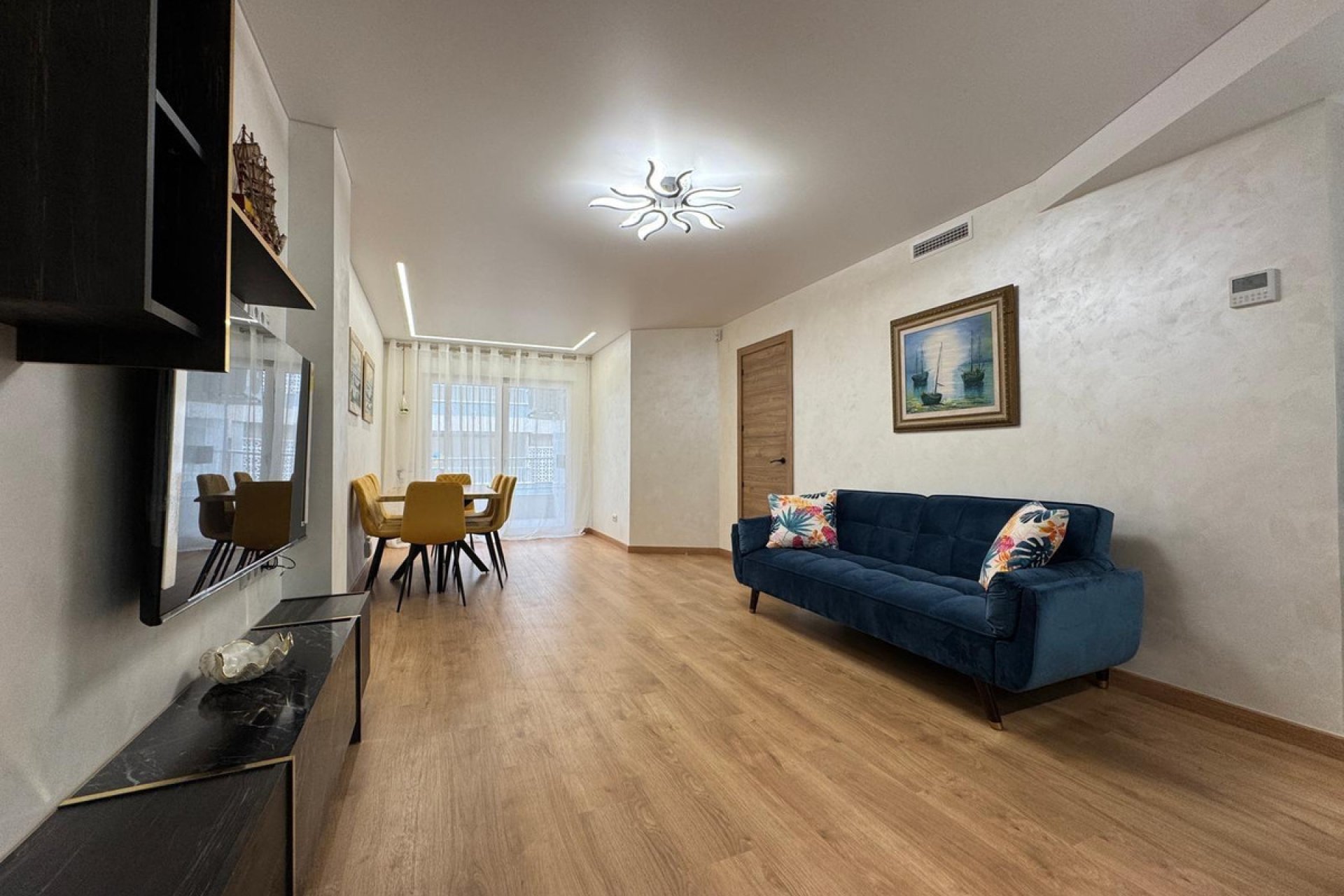 Használt ingatlanok - Apartman / lakás -
Torrevieja - Torrevieja Centro