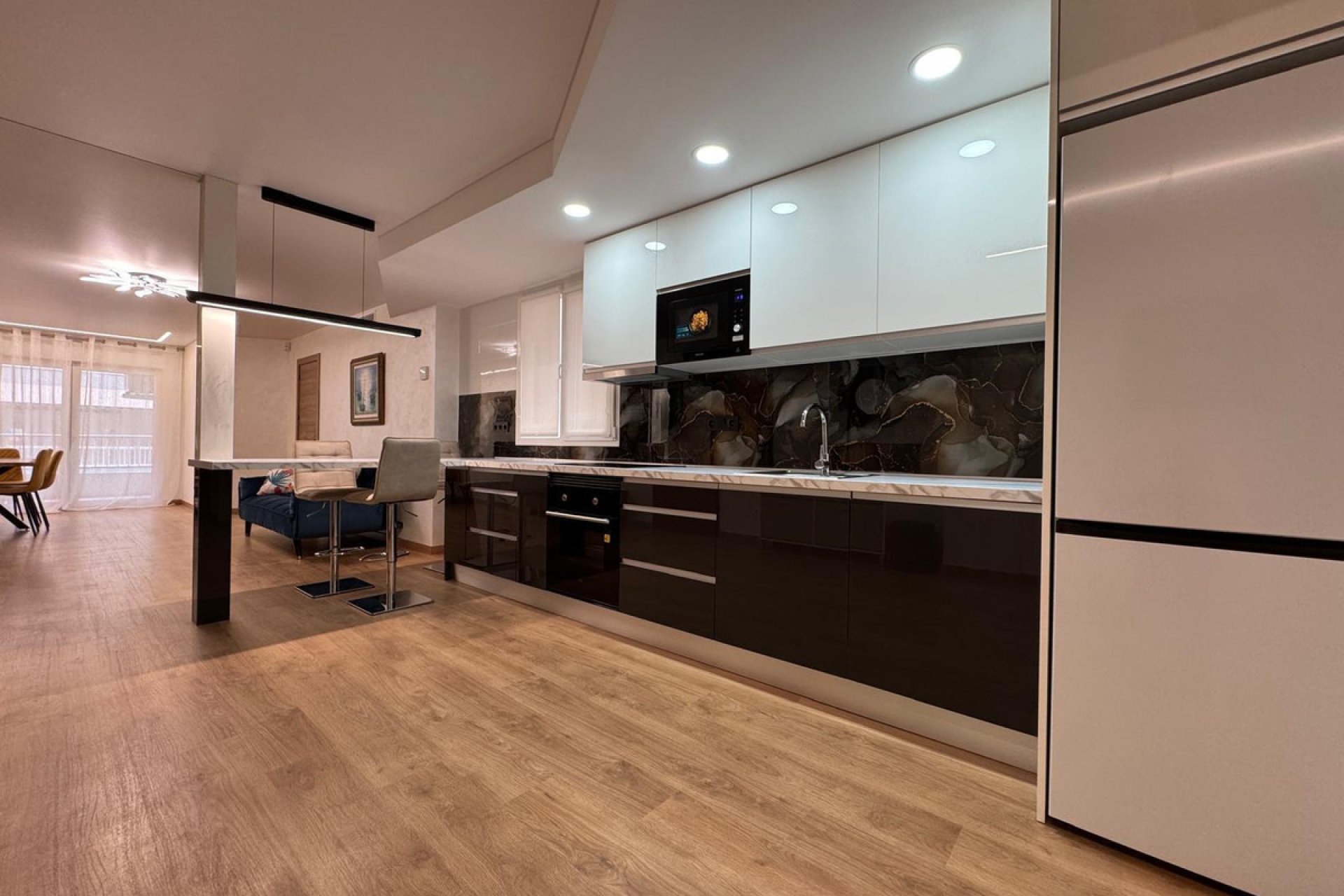 Használt ingatlanok - Apartman / lakás -
Torrevieja - Torrevieja Centro