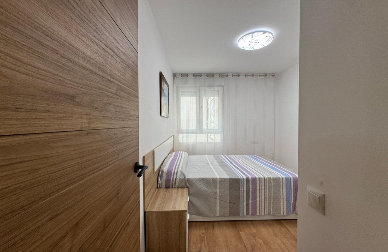 Használt ingatlanok - Apartman / lakás -
Torrevieja - Torrevieja Centro