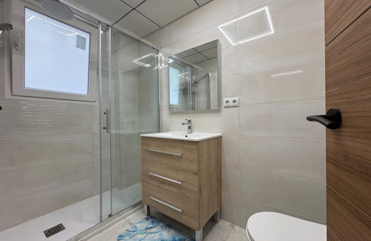 Használt ingatlanok - Apartman / lakás -
Torrevieja - Torrevieja Centro