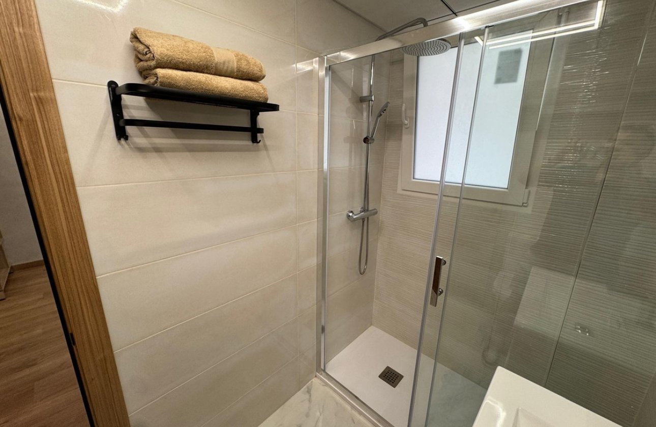 Használt ingatlanok - Apartman / lakás -
Torrevieja - Torrevieja Centro