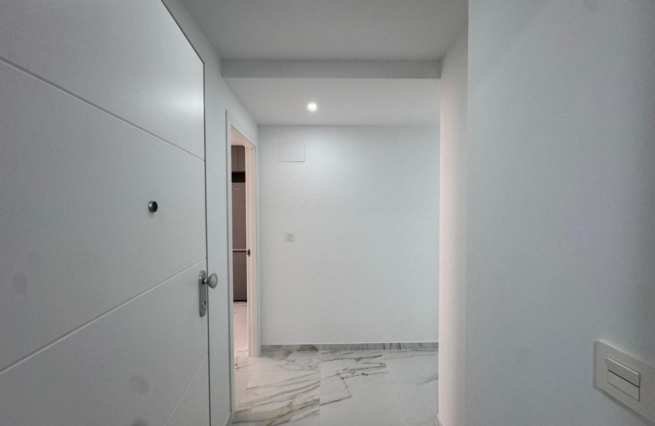 Használt ingatlanok - Apartman / lakás -
Torrevieja - Torrevieja Centro