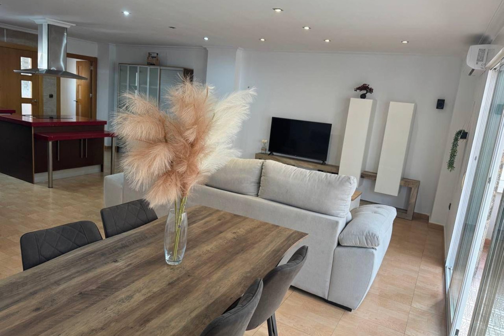 Használt ingatlanok - Apartman / lakás -
Torrevieja - Torrevieja Centro