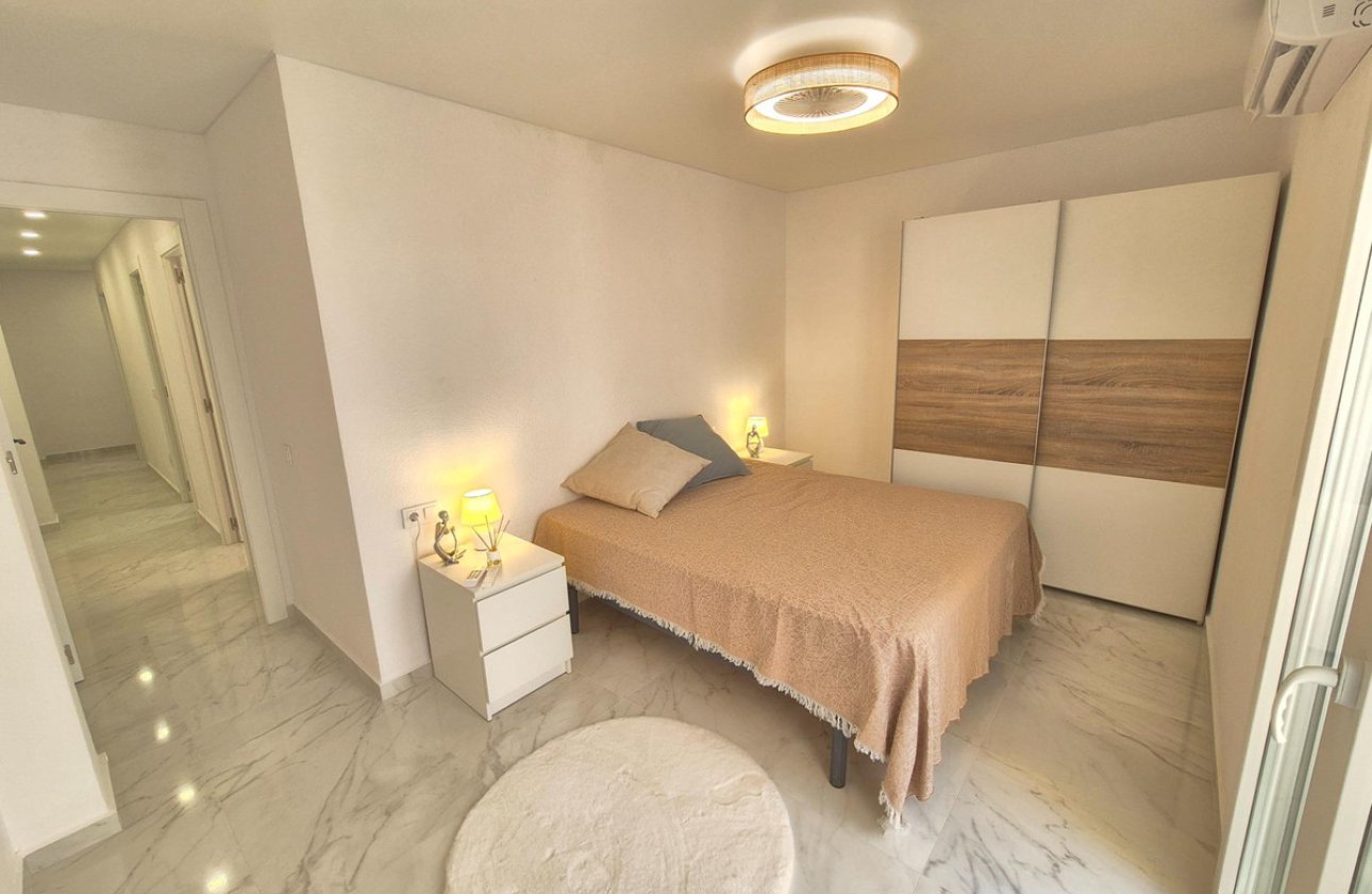 Használt ingatlanok - Apartman / lakás -
Torrevieja - Torrevieja Centro