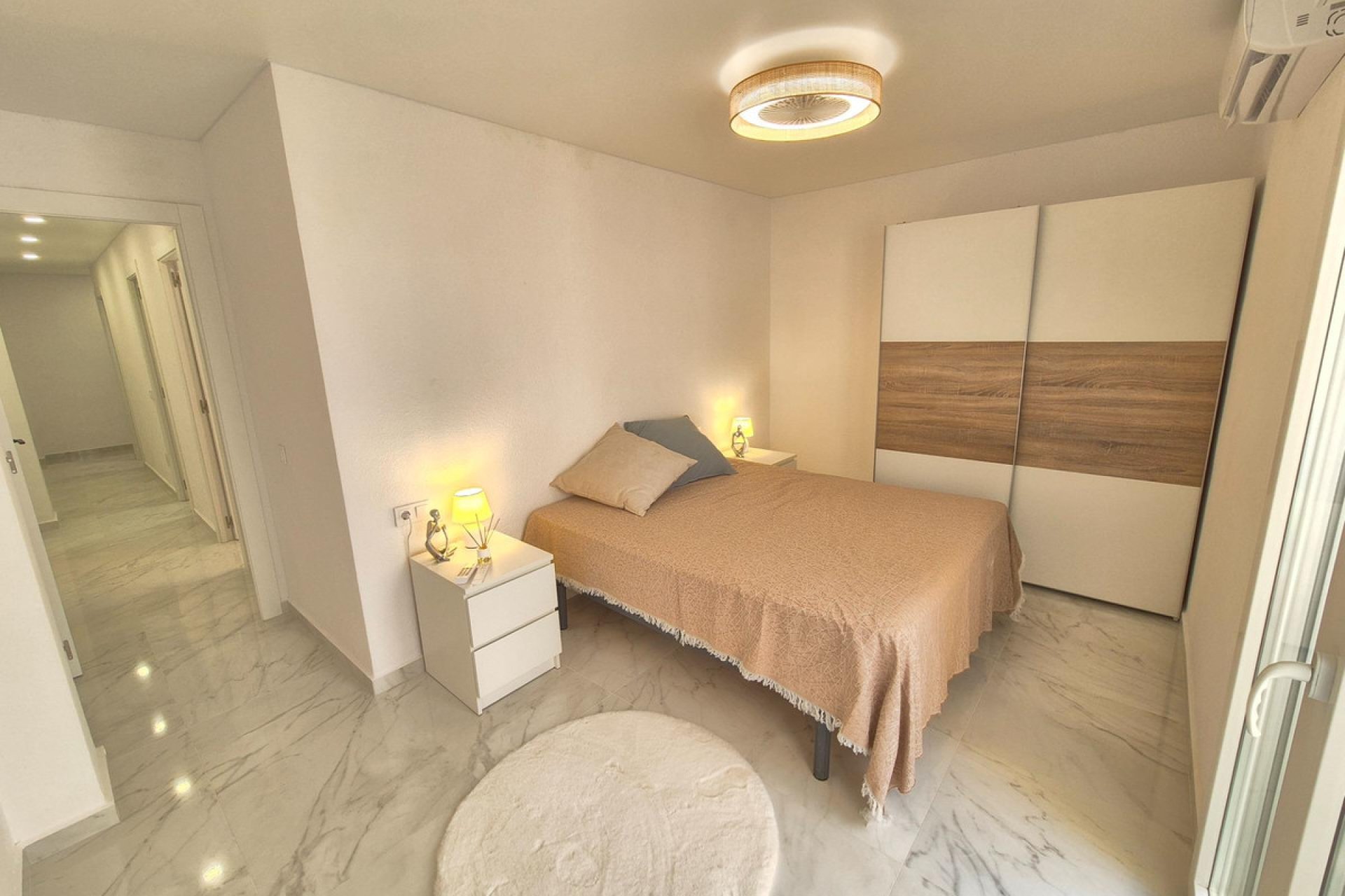 Használt ingatlanok - Apartman / lakás -
Torrevieja - Torrevieja Centro