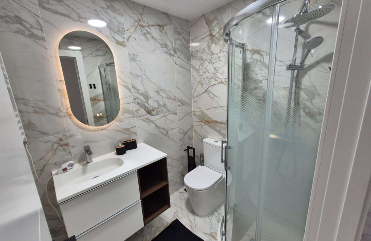 Használt ingatlanok - Apartman / lakás -
Torrevieja - Torrevieja Centro