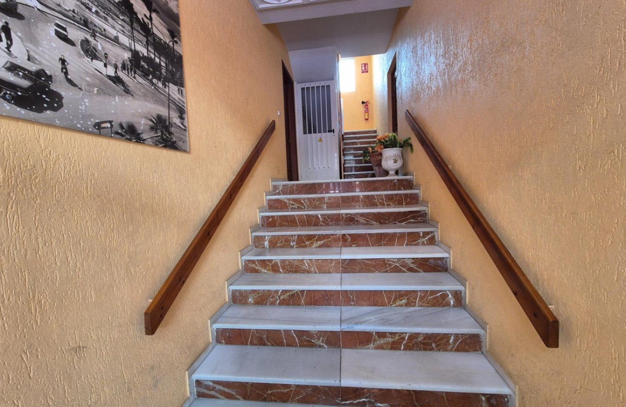 Használt ingatlanok - Apartman / lakás -
Torrevieja - Torrevieja Centro