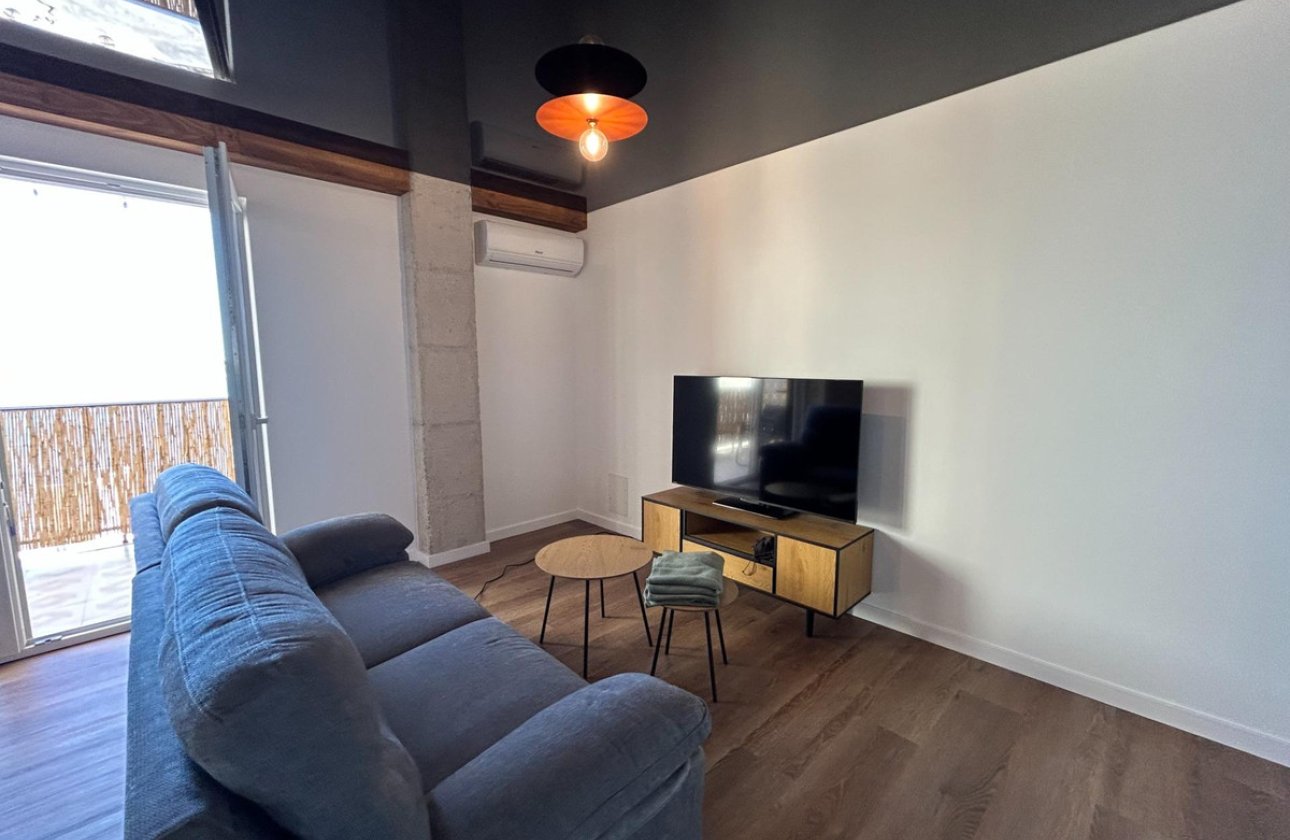 Használt ingatlanok - Apartman / lakás -
Torrevieja - Torrevieja Centro