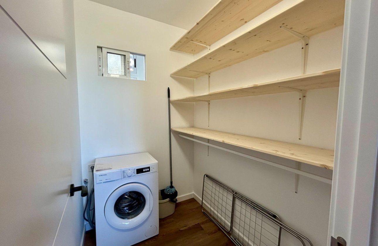 Használt ingatlanok - Apartman / lakás -
Torrevieja - Torrevieja Centro