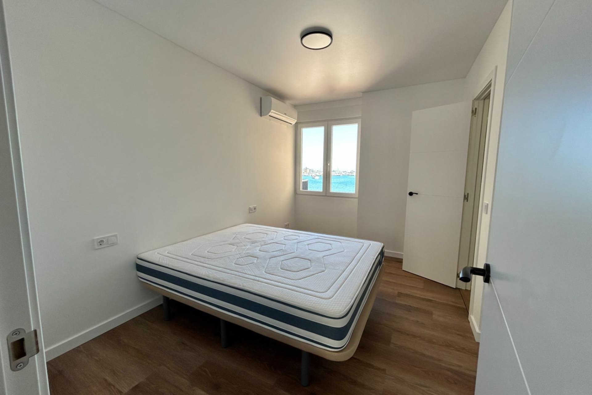 Használt ingatlanok - Apartman / lakás -
Torrevieja - Torrevieja Centro