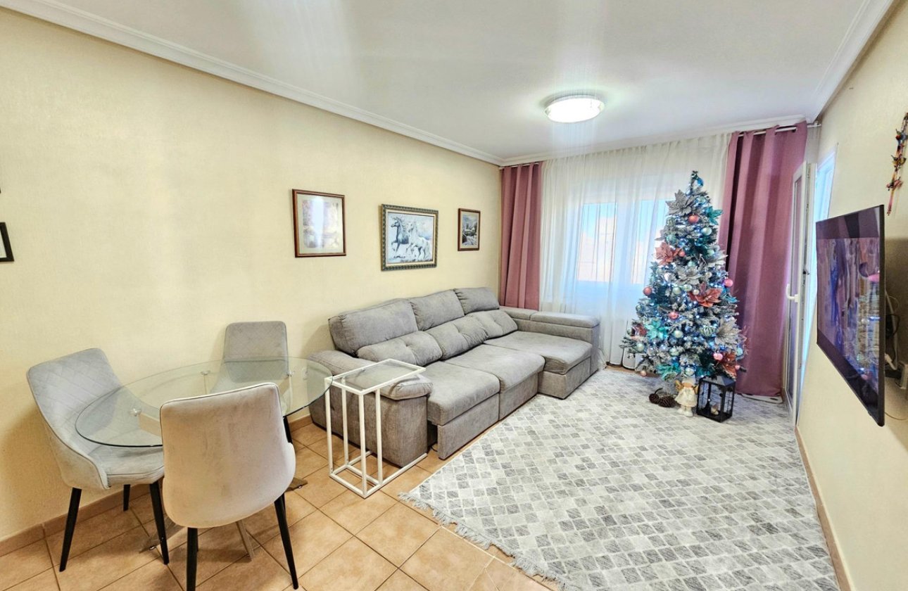 Használt ingatlanok - Apartman / lakás -
Torrevieja - Torrevieja Centro