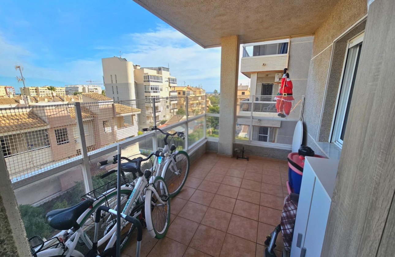 Használt ingatlanok - Apartman / lakás -
Torrevieja - Torrevieja Centro