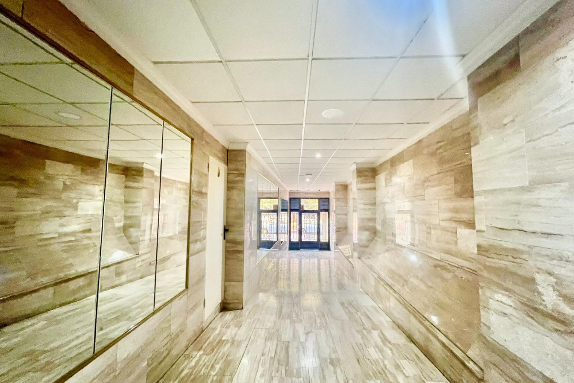 Használt ingatlanok - Apartman / lakás -
Torrevieja - Torrevieja Centro