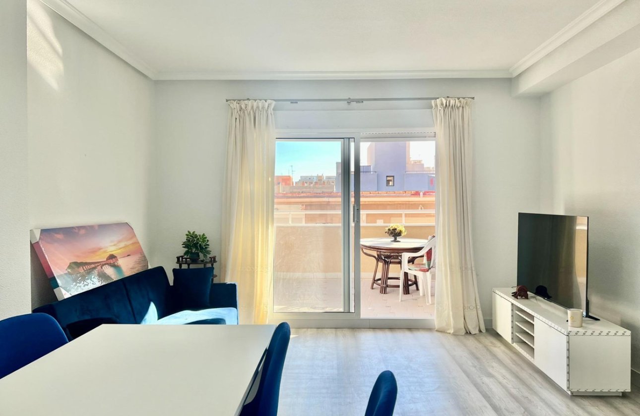 Használt ingatlanok - Apartman / lakás -
Torrevieja - Torrevieja Centro