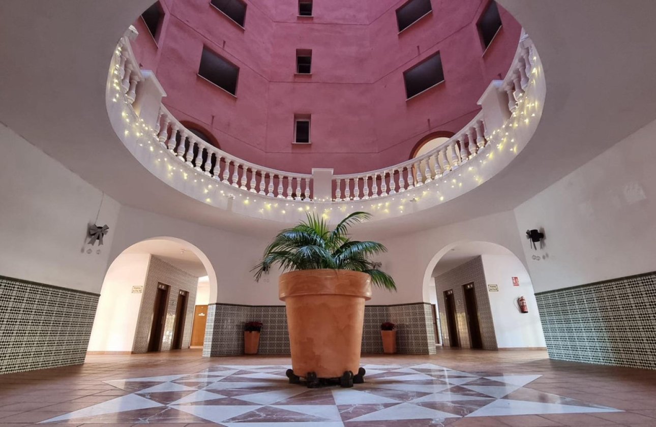 Használt ingatlanok - Apartman / lakás -
Torrevieja - Torrevieja Centro