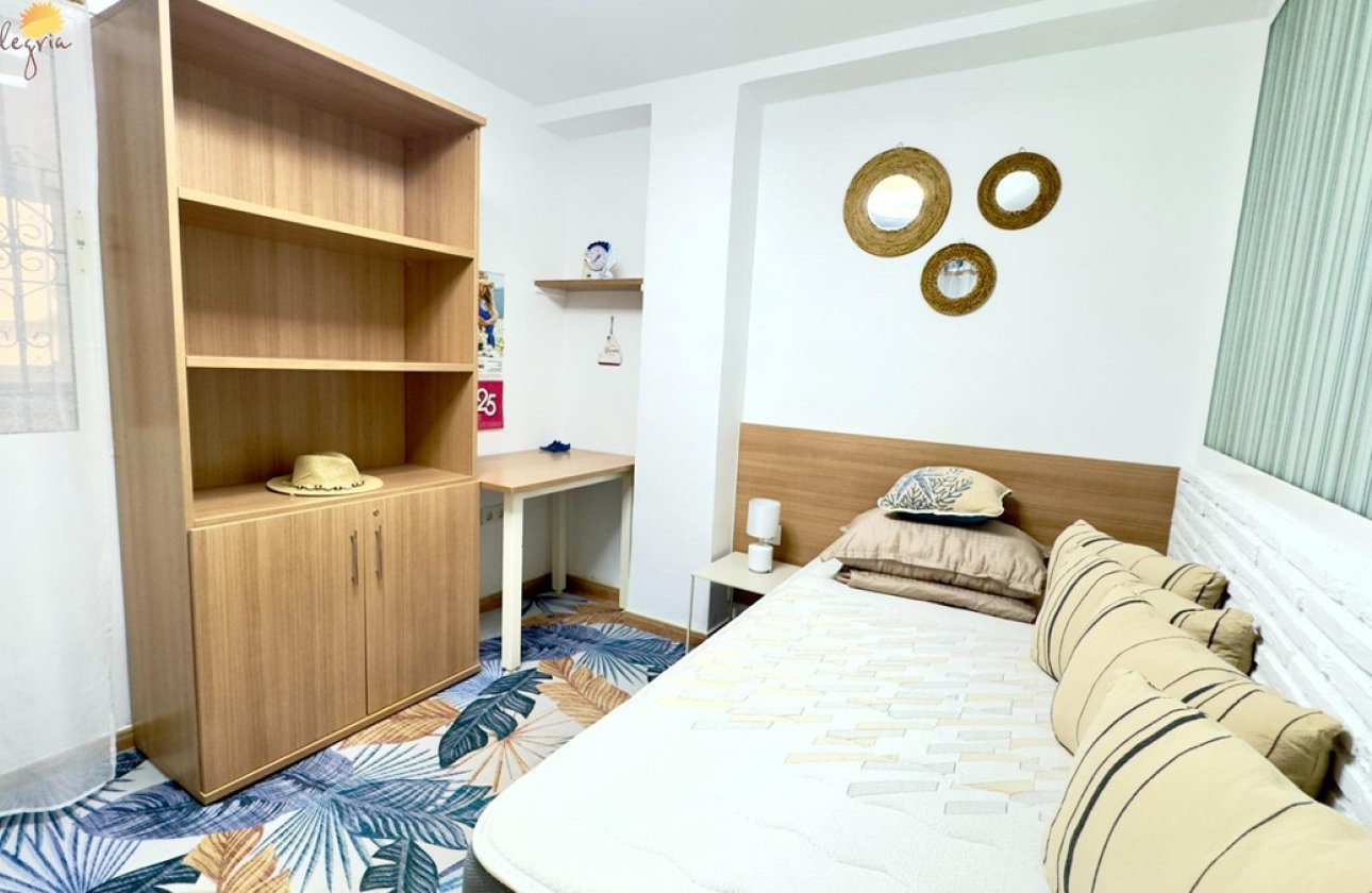Használt ingatlanok - Apartman / lakás -
Torrevieja - Torrevieja Centro