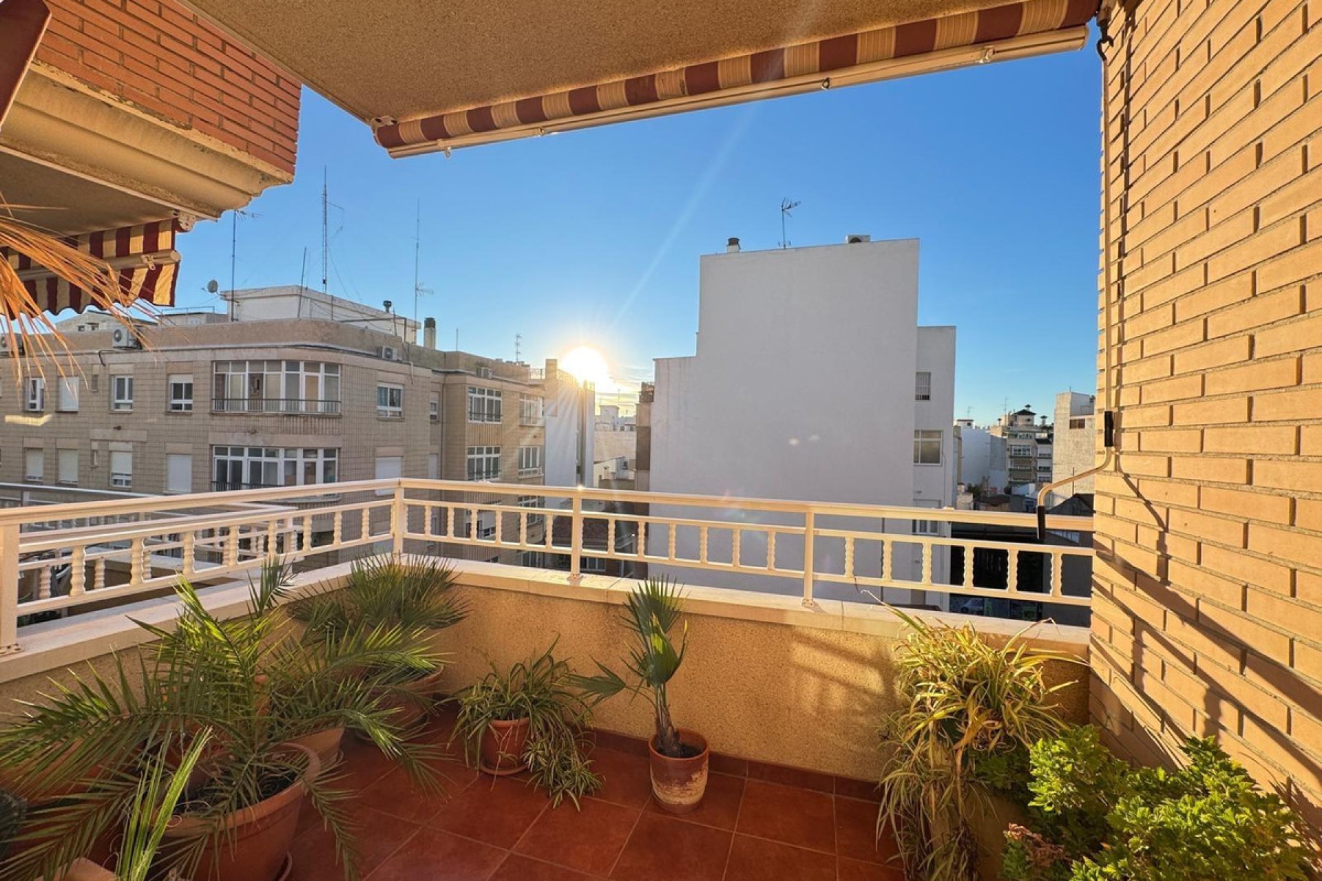 Használt ingatlanok - Apartman / lakás -
Torrevieja - Torrevieja Centro