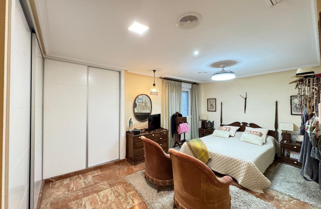 Használt ingatlanok - Apartman / lakás -
Torrevieja - Torrevieja Centro