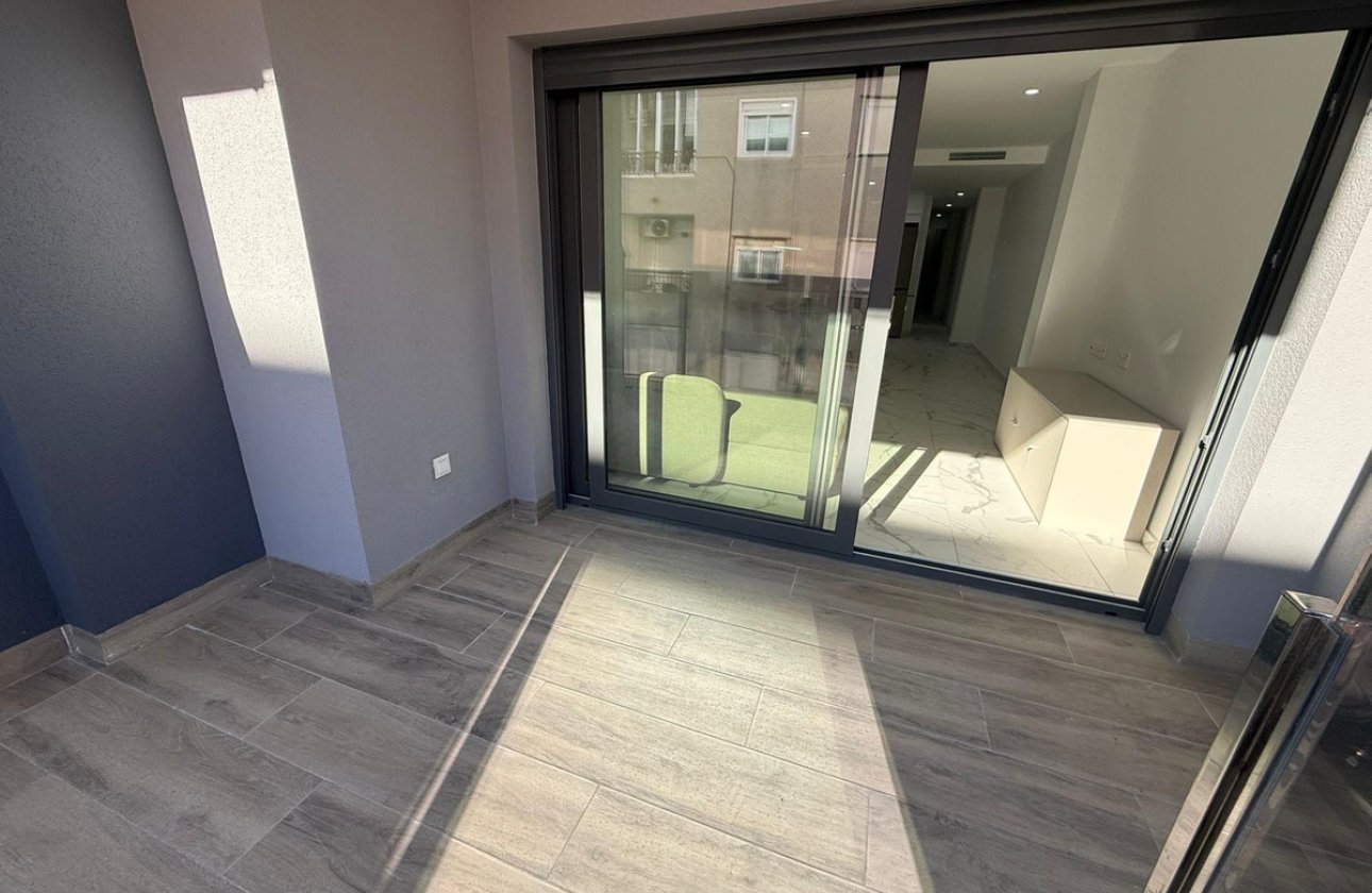 Használt ingatlanok - Apartman / lakás -
Torrevieja - Torrevieja Centro