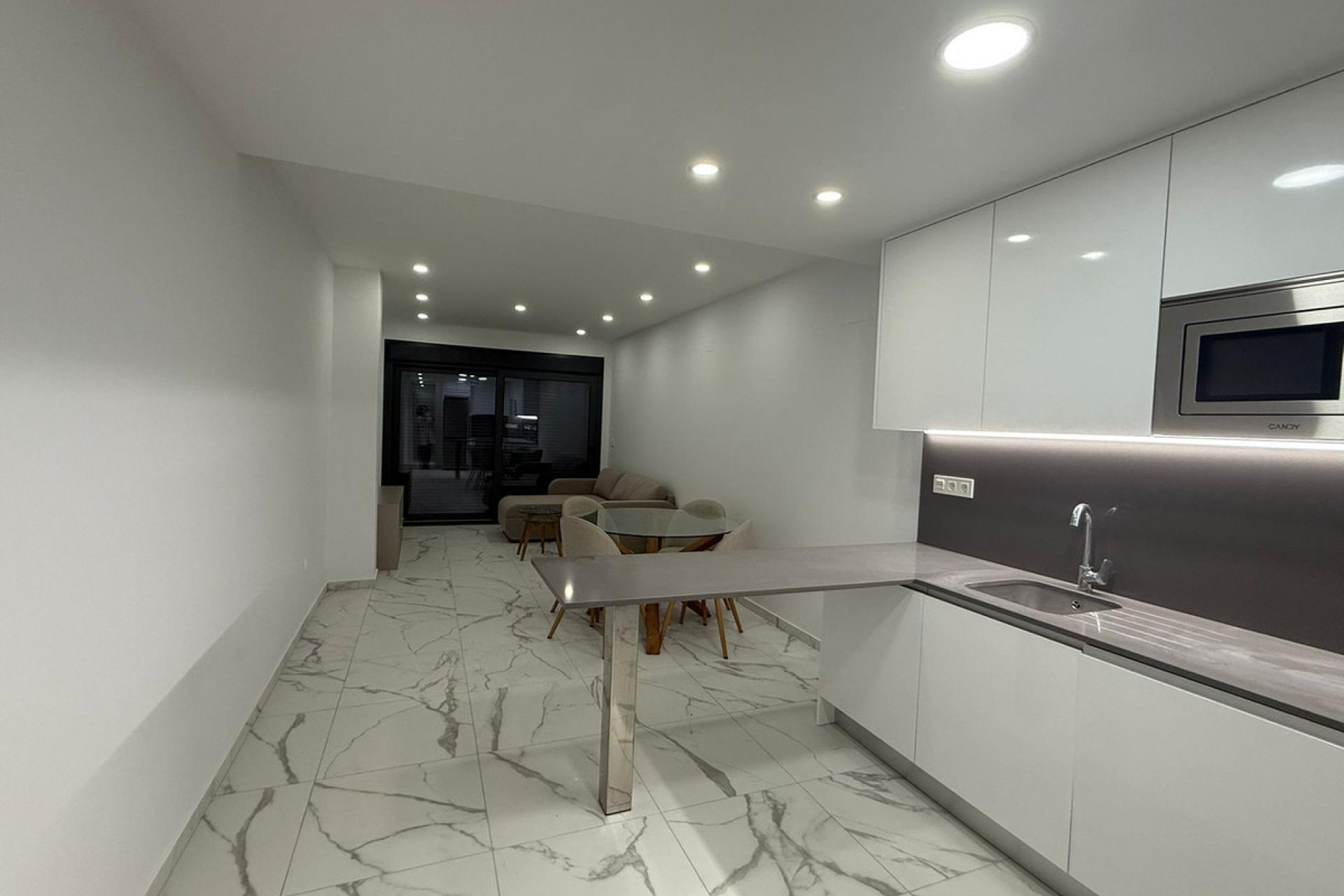 Használt ingatlanok - Apartman / lakás -
Torrevieja - Torrevieja Centro