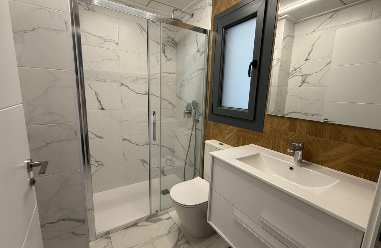 Használt ingatlanok - Apartman / lakás -
Torrevieja - Torrevieja Centro