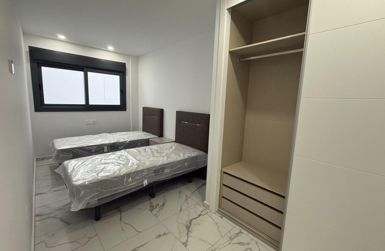 Használt ingatlanok - Apartman / lakás -
Torrevieja - Torrevieja Centro