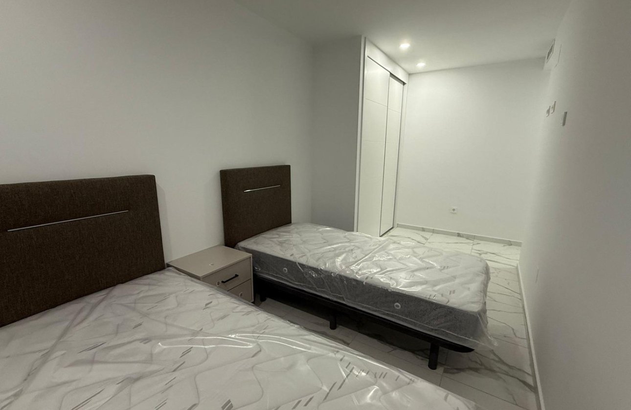 Használt ingatlanok - Apartman / lakás -
Torrevieja - Torrevieja Centro