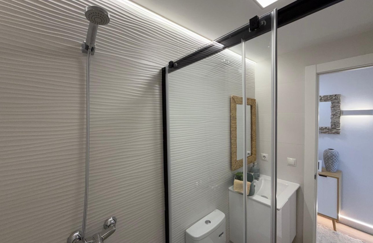 Használt ingatlanok - Apartman / lakás -
Torrevieja - Torrevieja Centro